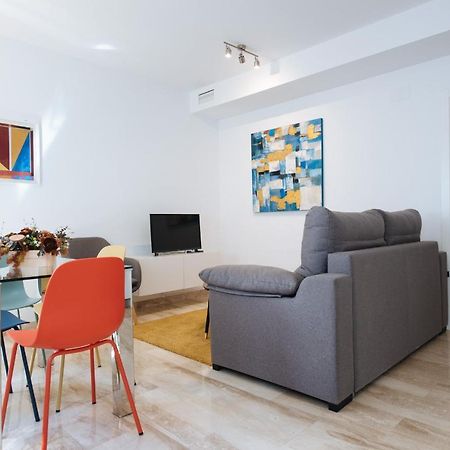 Triana Boutique Free Parking Apartment เซบีญา ภายนอก รูปภาพ