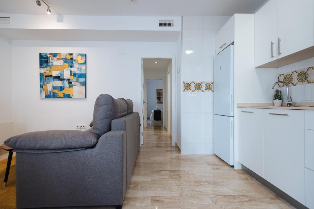 Triana Boutique Free Parking Apartment เซบีญา ภายนอก รูปภาพ