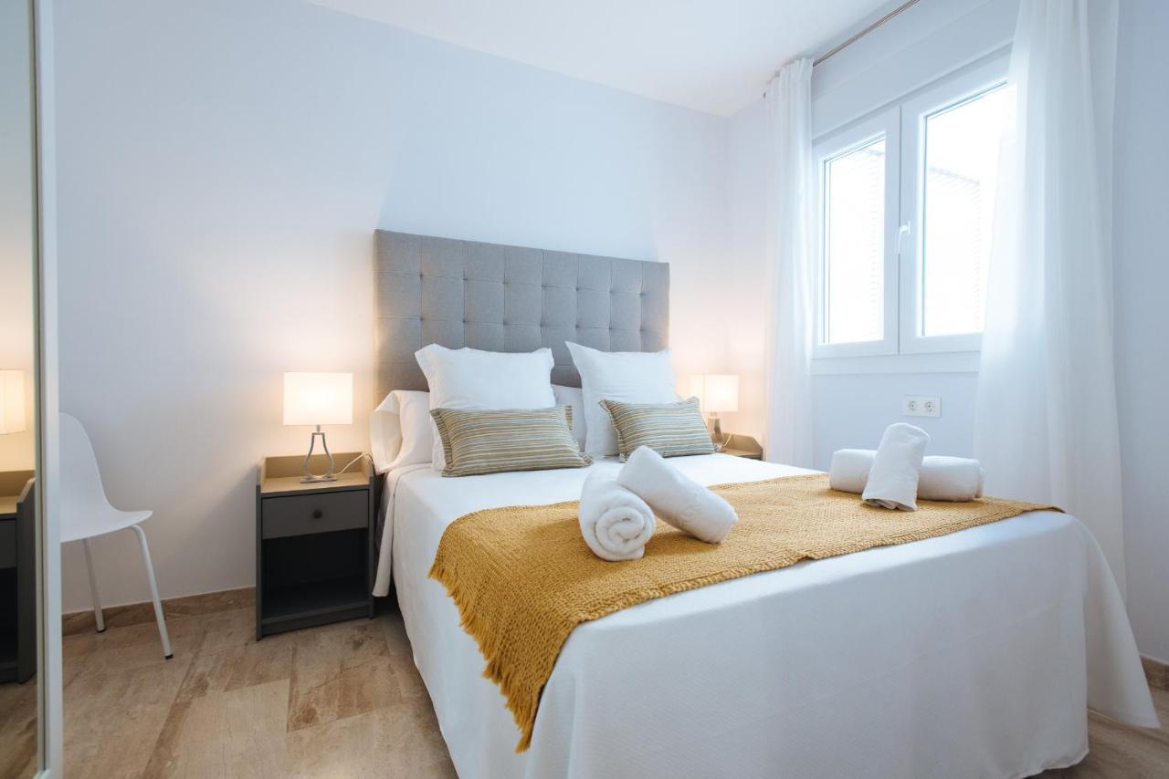 Triana Boutique Free Parking Apartment เซบีญา ภายนอก รูปภาพ