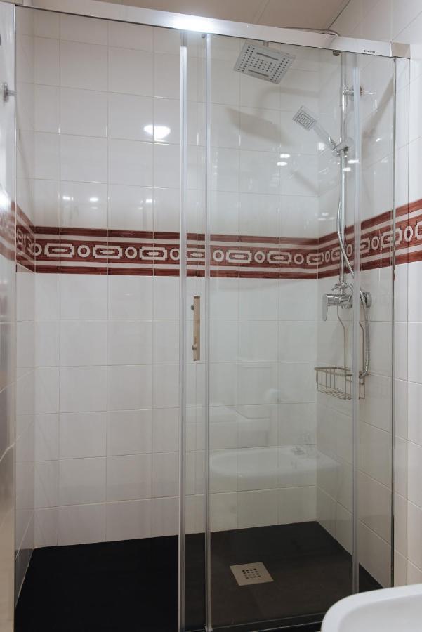 Triana Boutique Free Parking Apartment เซบีญา ภายนอก รูปภาพ
